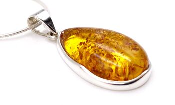 Pendentif Ambre Dimension H 2,5 cm x l 1,6 cm 4