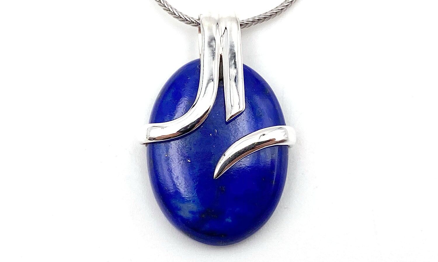 Small oval Lapis Lazuli pendant H2.5XL2cm