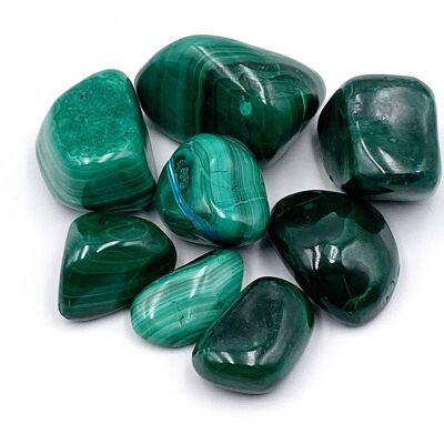 Malachite tumbled stone Size D: between 24 gr and 32 gr