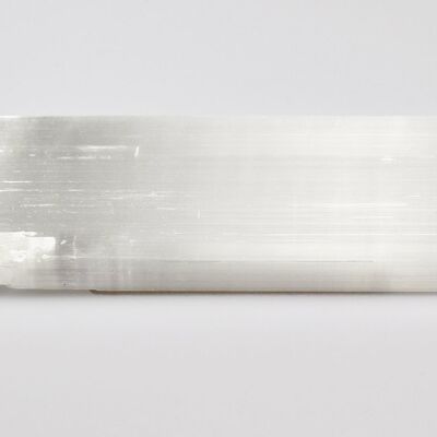 Plaque de selenite 15X35 cm Plaque de sélénite brute de 15X35 cm sur 1,5 cm d'épaisseur.