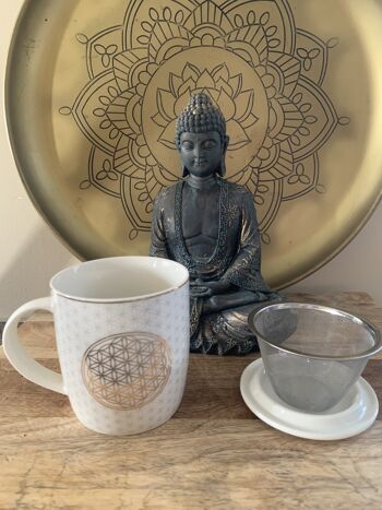 Mug/tasse à thé avec infuseur - fleur de vie Mug/tasse à thé avec infuseur - fleur de vie 4