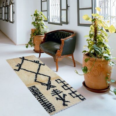 Weicher handgeknüpfter Teppich in marokkanischer Vanille