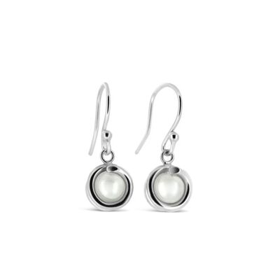 Weiße Perlen-Ohrringe aus zeitlosem Silber
