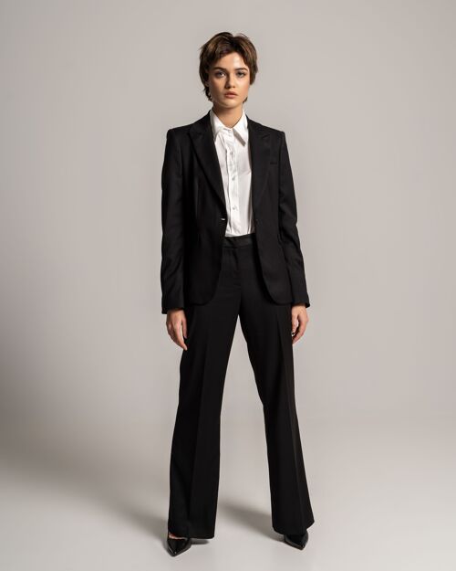 Tailleur con blazer monopetto e pantalone taglio classico nero
