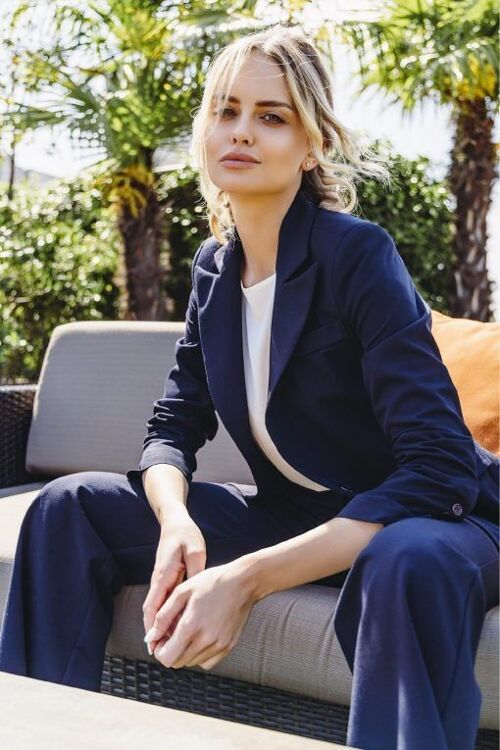 Tailleur monopetto in tessuto stretch con pantalone classico colore blu