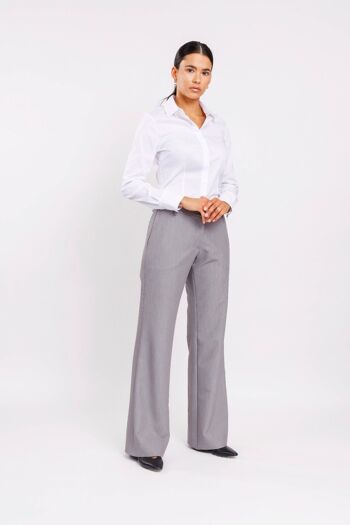 Costume à simple boutonnage en tissu stretch avec un pantalon gris classique 3