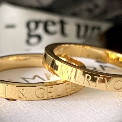VALUABLE & LOVED -anillo acero inoxidable bañado en oro-