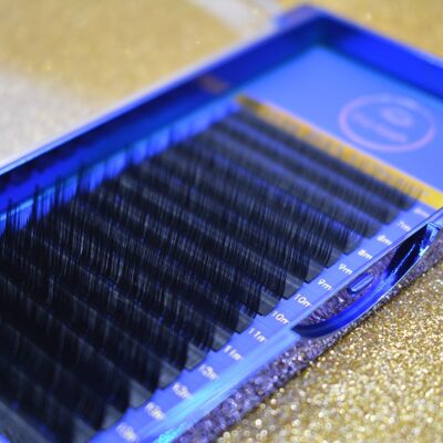 Extensiones de pestañas volumen ruso M curl (m-curl-russian-volume-eyelash-extensions)
