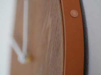 Horloge murale bois et cuir 4