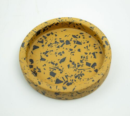 Small terracotta and black tray
