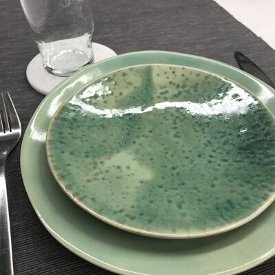 Large flat plate Green collection