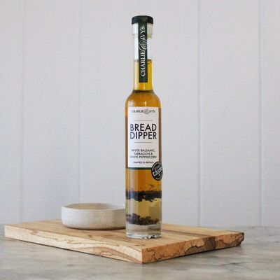 White Balsamic, Tarragon & White Peppercorn Bread Dipping Oil