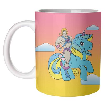 TAZAS, MI PEQUEÑO HE-MAN DE MUERDE A TU ABUELA