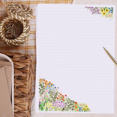 Papel de escribir A4 con líneas de flores de jardín