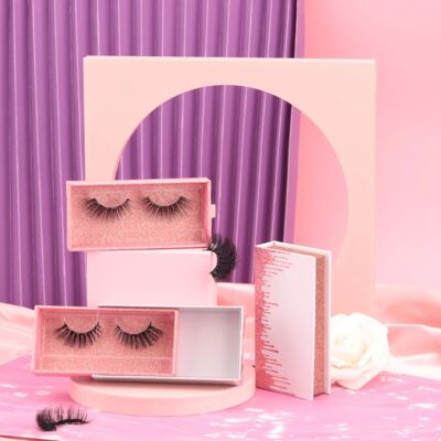 Lash + custom logo box