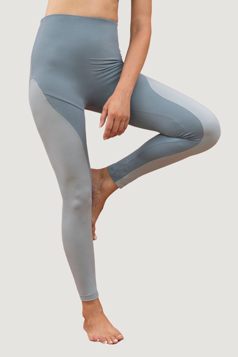 Cropped leggings BEBE, army store green | sustainable activewear 