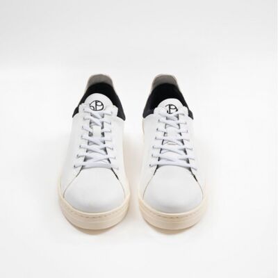 Borås - Grape Leather Classic Sneakers - Latte