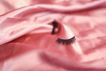 Kit de luxe Lovely Lashes avec eye-liner transparent - Marilyn 8