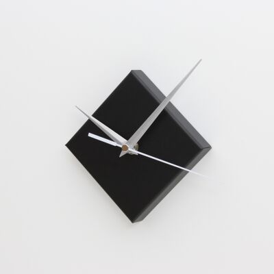 Horloge magnétique carrée, noir mat, fabriquée en Italie, sans tic-tac