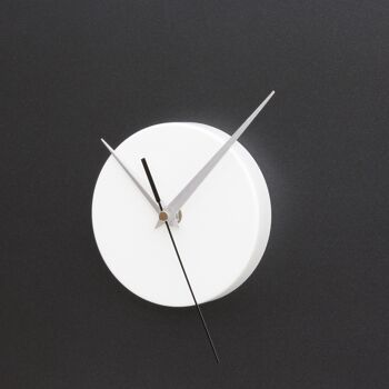 Horloge magnétique ronde, blanc mat, sans tic-tac, design moderne 1