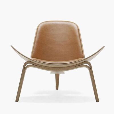 Hans Wegner CH07 Shell Chair, Brown/ Walnut