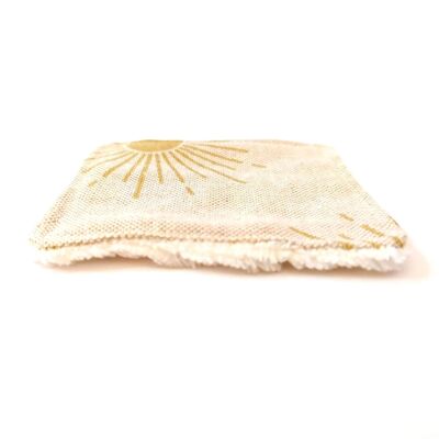 Sun King make-up remover wipe