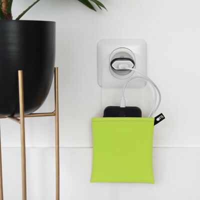 OFYL imitation GREEN ANIS charger rack