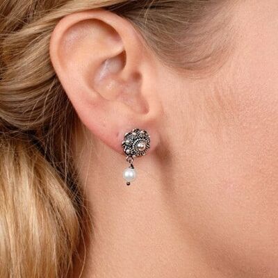 Silberne Zeeland-Knopf-Ohrringe, 10 mm, mit Süßwasserperle