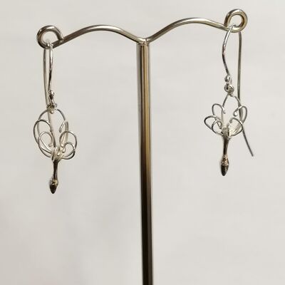 Boucles d'oreilles de plongée de cygne faites à la main à partir d'argent sterling