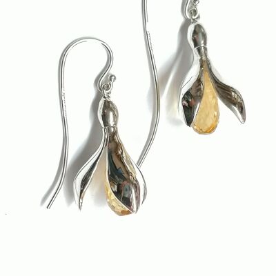 Boucles d'oreilles Perce-neige serties d'une goutte de briolette Citrine