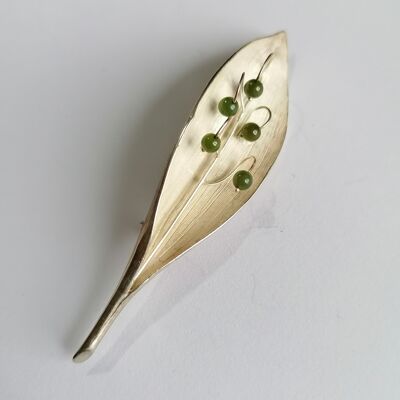Lily of the Valley brooch in Silver set with Nephrite Jade
