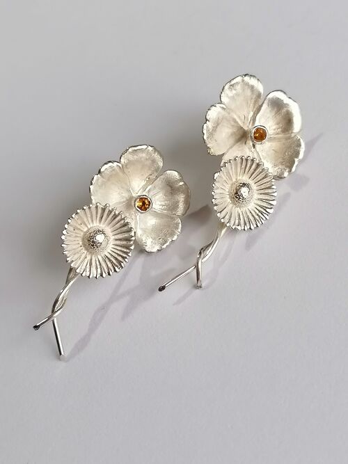 Rockrose and Daisy earstuds set with a Citrine and made from Silver