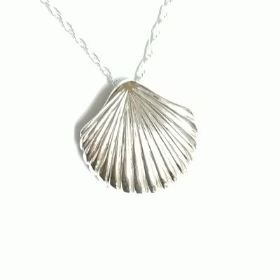 Sea shell pendant made from Silver
