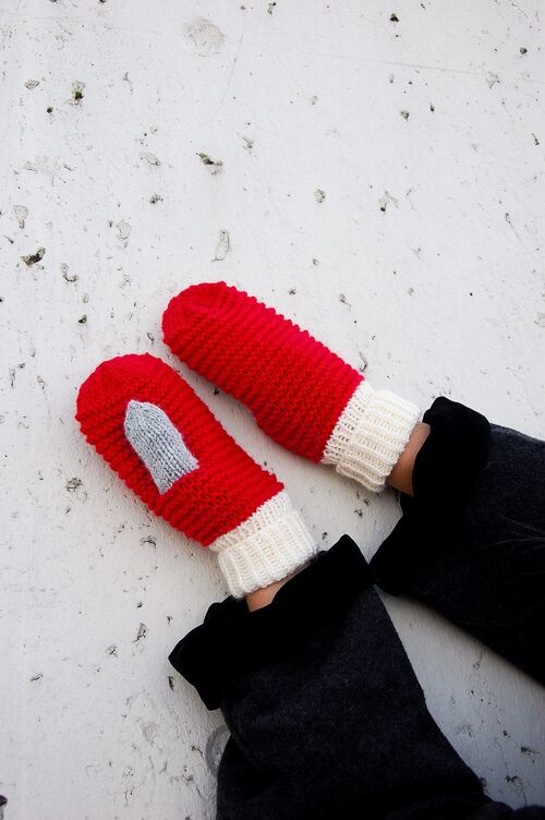 Wool mittens - M - Red
