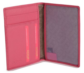 SADDLER "HARPER" Porte-passeport luxueux en cuir véritable pour femmes | Designer Travel Wallet - Parfait pour les cartes de débit de crédit Passport Mileage | Couverture de passeport pour femmes | Coffret cadeau - Fuchsia 2