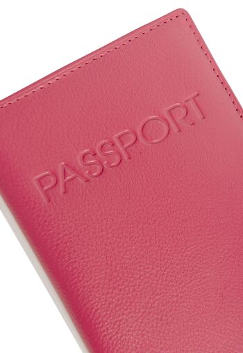 SADDLER "HARPER" Porte-passeport luxueux en cuir véritable pour femmes | Designer Travel Wallet - Parfait pour les cartes de débit de crédit Passport Mileage | Couverture de passeport pour femmes | Coffret cadeau - Fuchsia 5