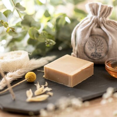 SOFT HONEY SOAP - Soap with its packaging