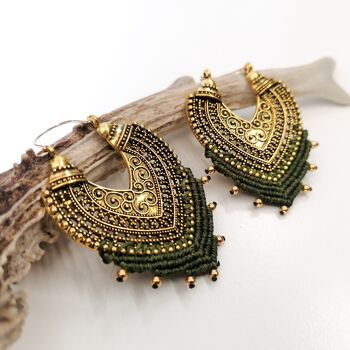 Boucles d'oreilles ORIENT - Macramé - dorées / vert olive 7