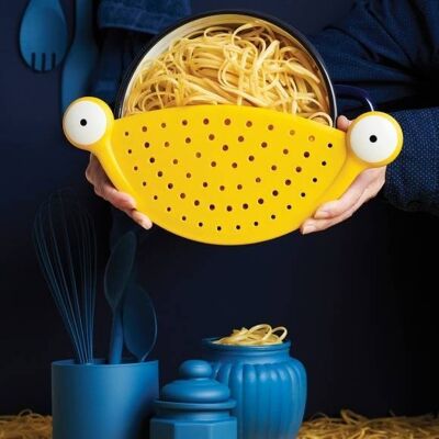 Monstrainer - Sieb - Abtropfgestell - Deckel - Nudeln - Spaghetti