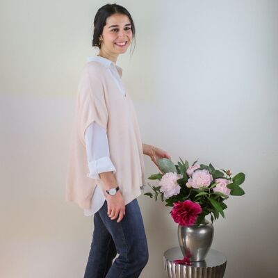 Women's pearl pink poncho sweater in wool and cashmere