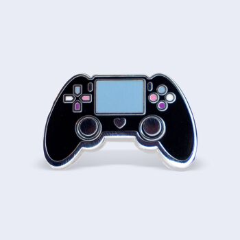 PlayStation émail Pin en noir, cadeaux Gamer, Gamer Girl 1