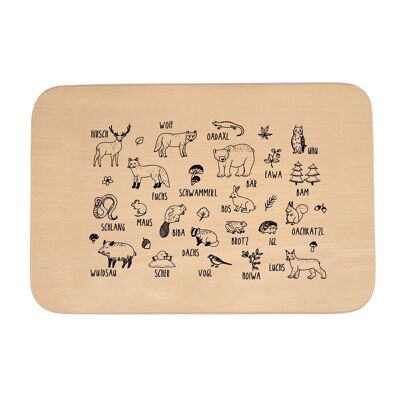 Snack boards with forest animals made from local beech