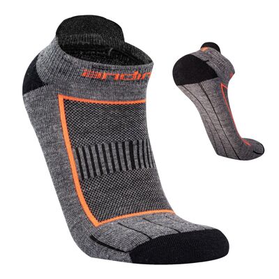 Chaussettes de course Alpha I Chaussettes de course en alpaga, bambou et mérinos pour hommes et femmes - GRAU I ANDINA OUTDOORS