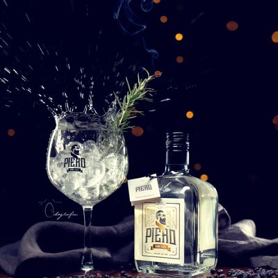 PIERO DRY GIN