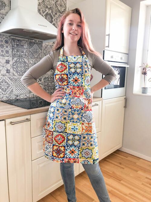 Mediterranean style apron for women. Tiles print cooking apron with pockets.