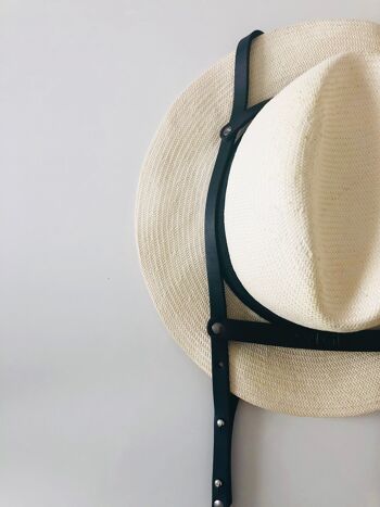 Hat Bag "Paris" : porte chapeau en cuir noir et chaine argent 7