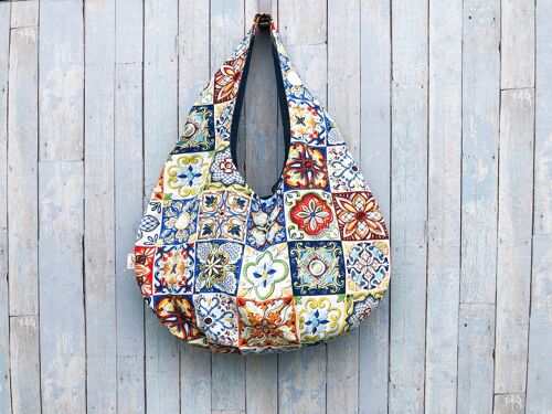 Large hobo beach bag. Mediterranean style Hobo summer bag. Big tote bag.