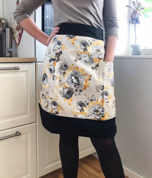 Black/yellow roses half apron for women, floral apron, woman apron with pockets.