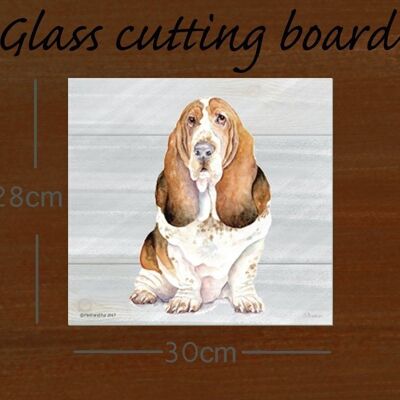 Colin, Basset Hound, tabla de cortar de vidrio, imagen de Jane Bannon