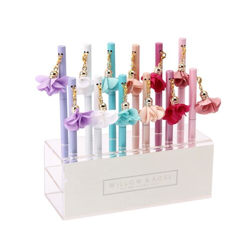 W&R 6 Assorted Pens With Flower Charms